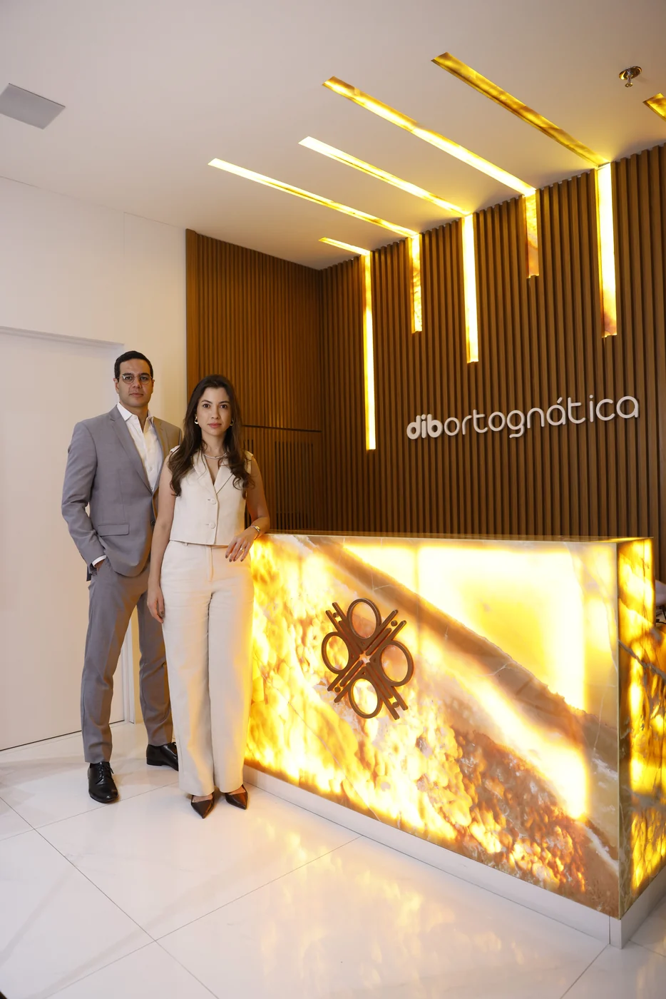 Equipe da DIB Ortognática na recepção da clínica